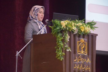 دکتر زهرا احمدی متقی 
